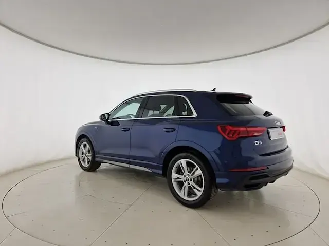 Usata Audi Q3 S-Line 150 CV (110 kW) 2023 Blu navarra metallizzato SUV