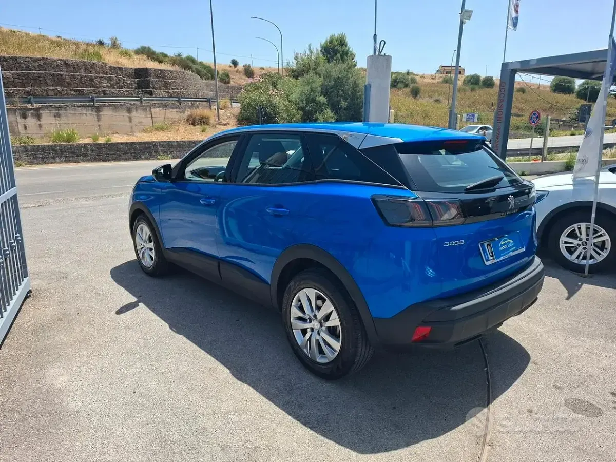 Usata Peugeot 3008 131 CV (96 kW) 2022 Blu SUV