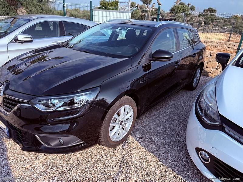 Usata Renault Mégane IV Business 95 CV (69 kW) 2020 Nero