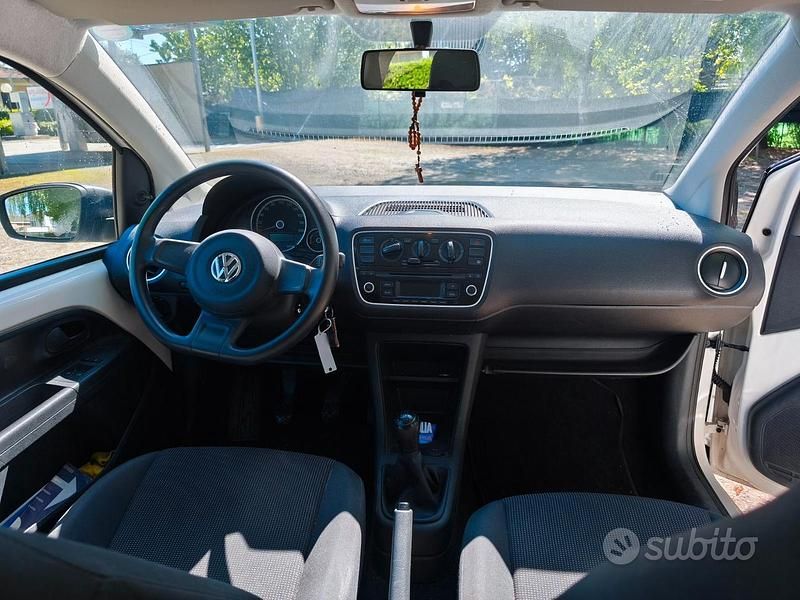 Usata VW up! CLUB 68 CV (50 kW) 2015 Bianco Utilitaria