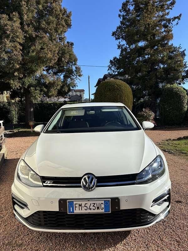Usata VW Golf VII Sportline 116 CV (85 kW) 2017 Bianco Berlina