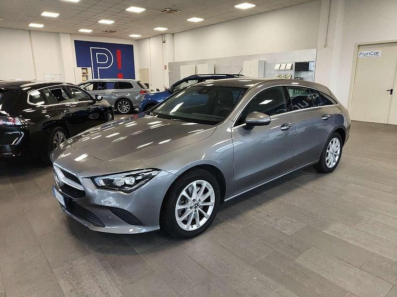 Grigio Usata 2022 Mercedes CLA250e Tre volumi | 26.800 € (Super prezzo) - Immagine 1/4