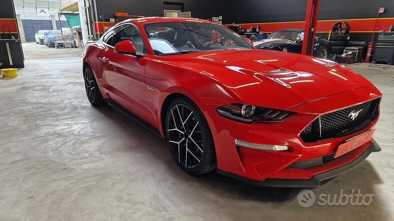 Usata Ford Mustang GT 450 CV (330 kW) 2020 Rosso Coupé