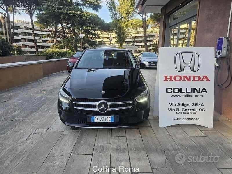 Usata Mercedes B180 116 CV (85 kW) 2022 Nero Monovolume