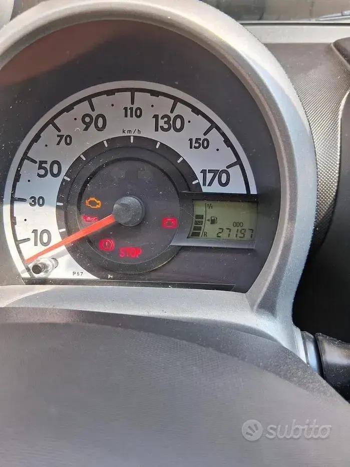 Usata Citroën C1 68 CV (50 kW) 2013 Bianco Utilitaria