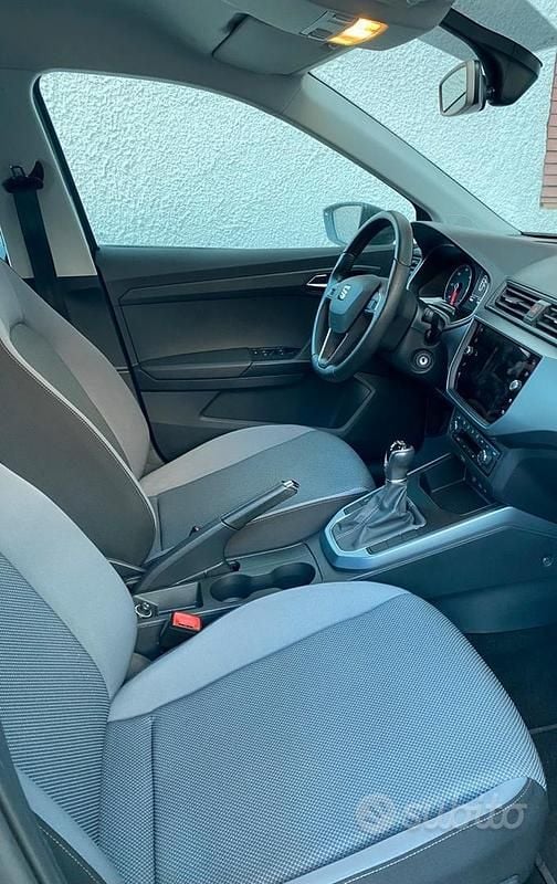 Usata Seat Arona 95 CV (69 kW) 2018 Grigio SUV