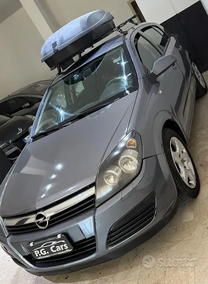 Usata Opel Astra Enjoy 90 CV (66 kW) 2007 Grigio Berlina