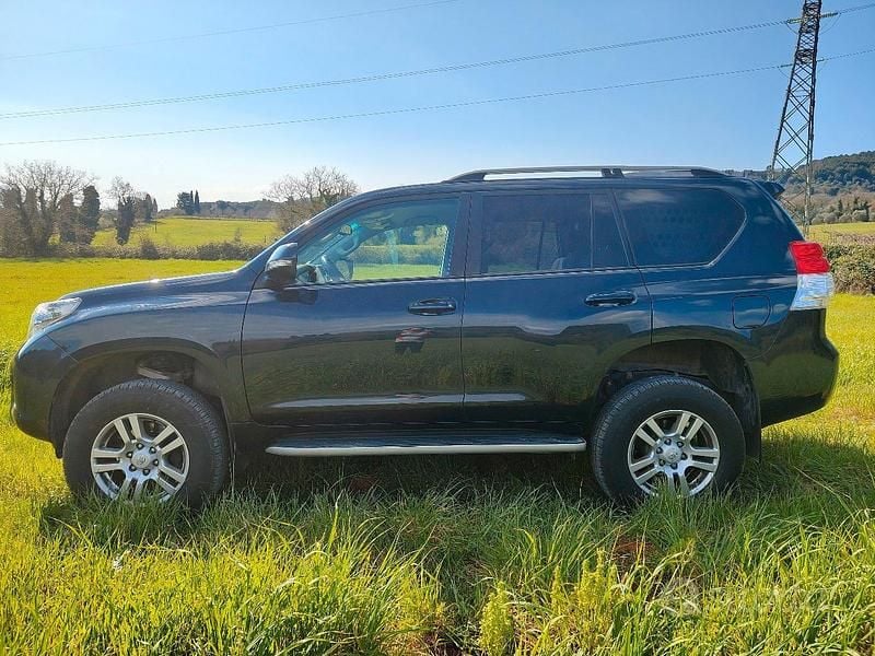 Usata Toyota Land Cruiser Sol 190 CV (139 kW) 2013 Nero SUV