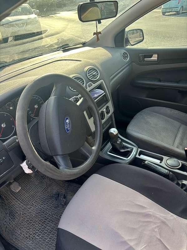 Usata Ford Focus 90 CV (66 kW) 2005 Berlina