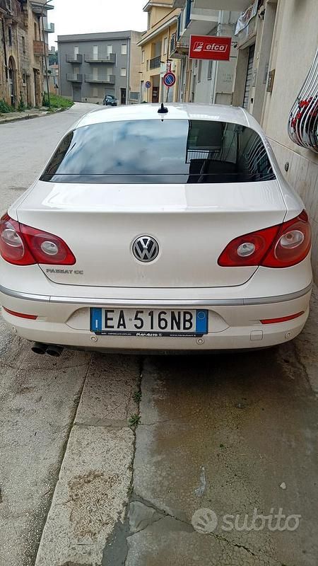 Usata VW Passat 140 CV (102 kW) 2010 Bianco Coupé