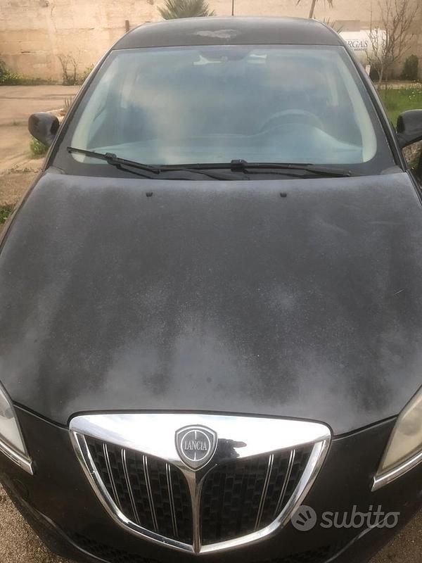 Usata Lancia Delta 120 CV (88 kW) 2008 Marrone Utilitaria