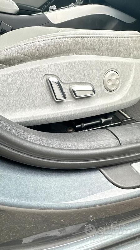 Usata Audi A4 Business Plus 177 CV (130 kW) 2013 Grigio Station wagon