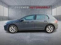 Usata VW Golf VIII Life 116 CV (85 kW) 2025 Grigio Berlina