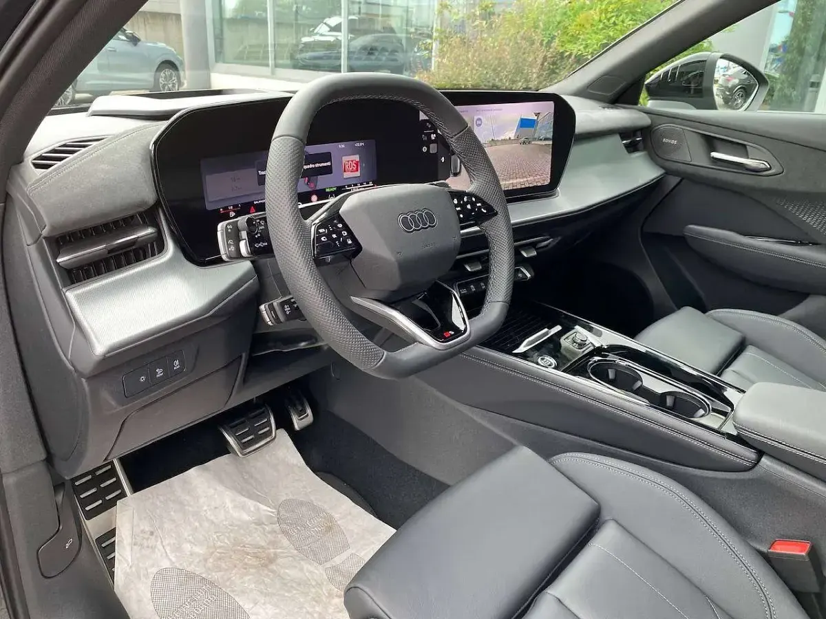 Nuova Audi Q3 Sportback S-Line 204 CV (150 kW) 2026 Grigio daytona SUV