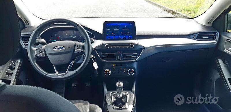 Usata Ford Focus 120 CV (88 kW) 2021 Grigio Station wagon