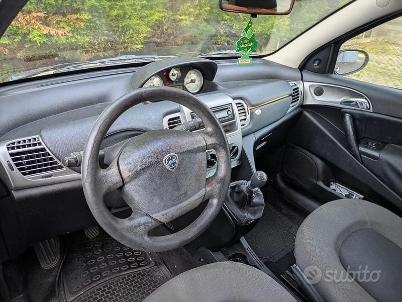 Usata Lancia Ypsilon 60 CV (44 kW) 2008 Utilitaria