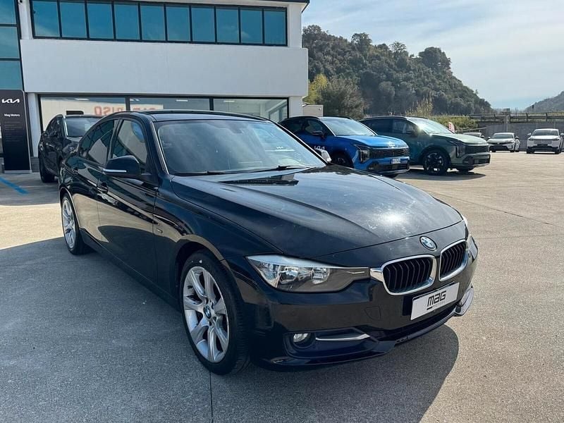 Usata BMW 318 Sport Line 150 CV (110 kW) 2016 Nero Berlina