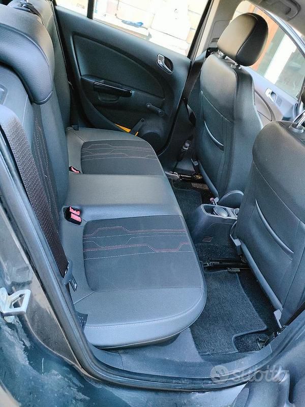 Usata Opel Corsa Club 80 CV (58 kW) 2012 Utilitaria