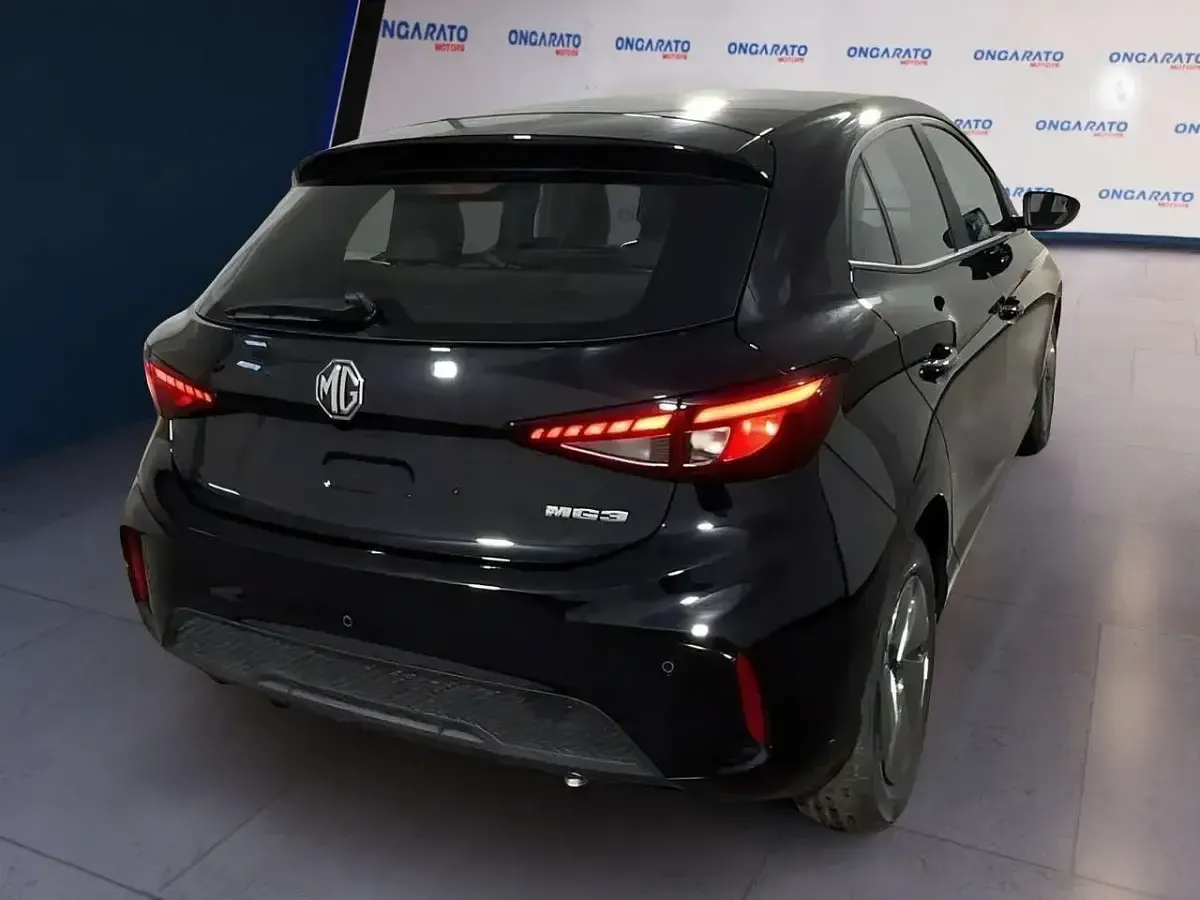 Nuova MG MG3 116 CV (85 kW) 2026 Nero Utilitaria