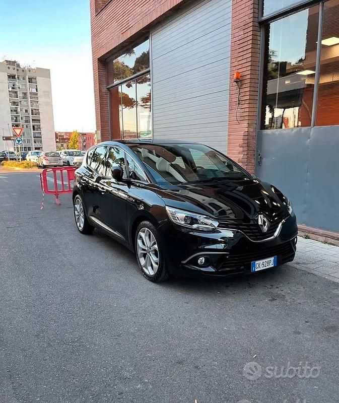 Usata Renault Scénic IV 110 CV (80 kW) 2017 Nero Monovolume