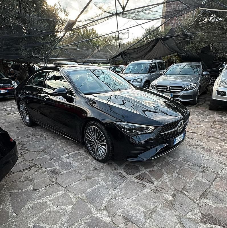 Gebraucht Mercedes CLA200 AMG Line Premium 150 PS (110 kW) 2025 Schwarz Limousine