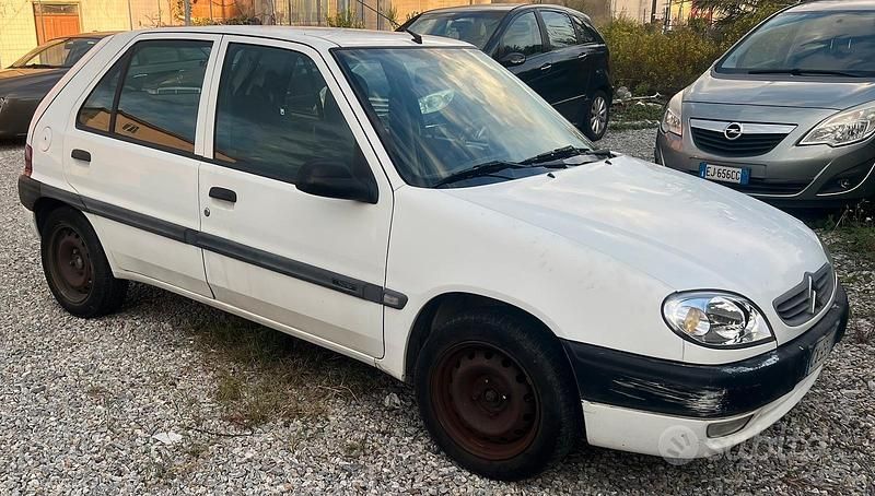 Usata Citroën Saxo 60 CV (44 kW) 2002 Bianco Utilitaria
