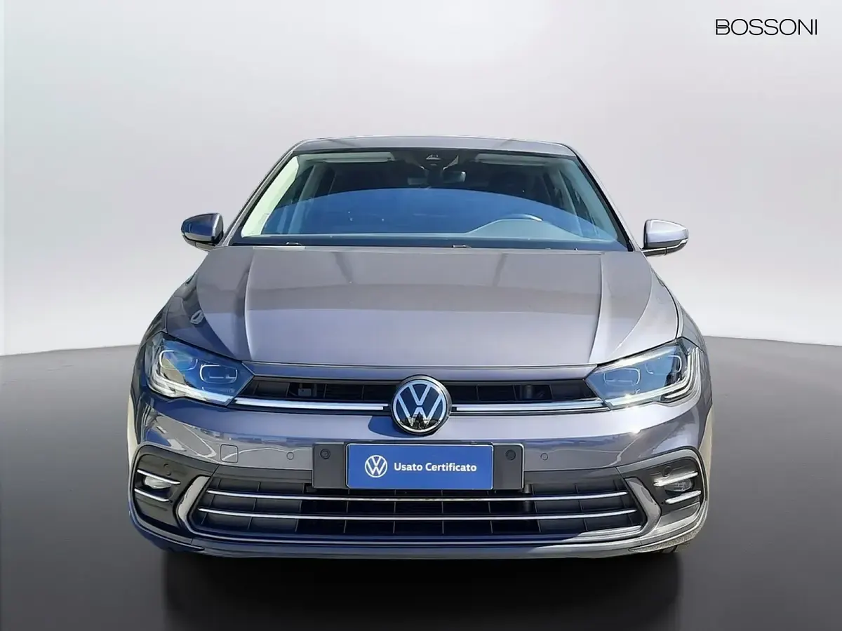 Usata VW Polo Style 95 CV (69 kW) 2023 Grigio Utilitaria