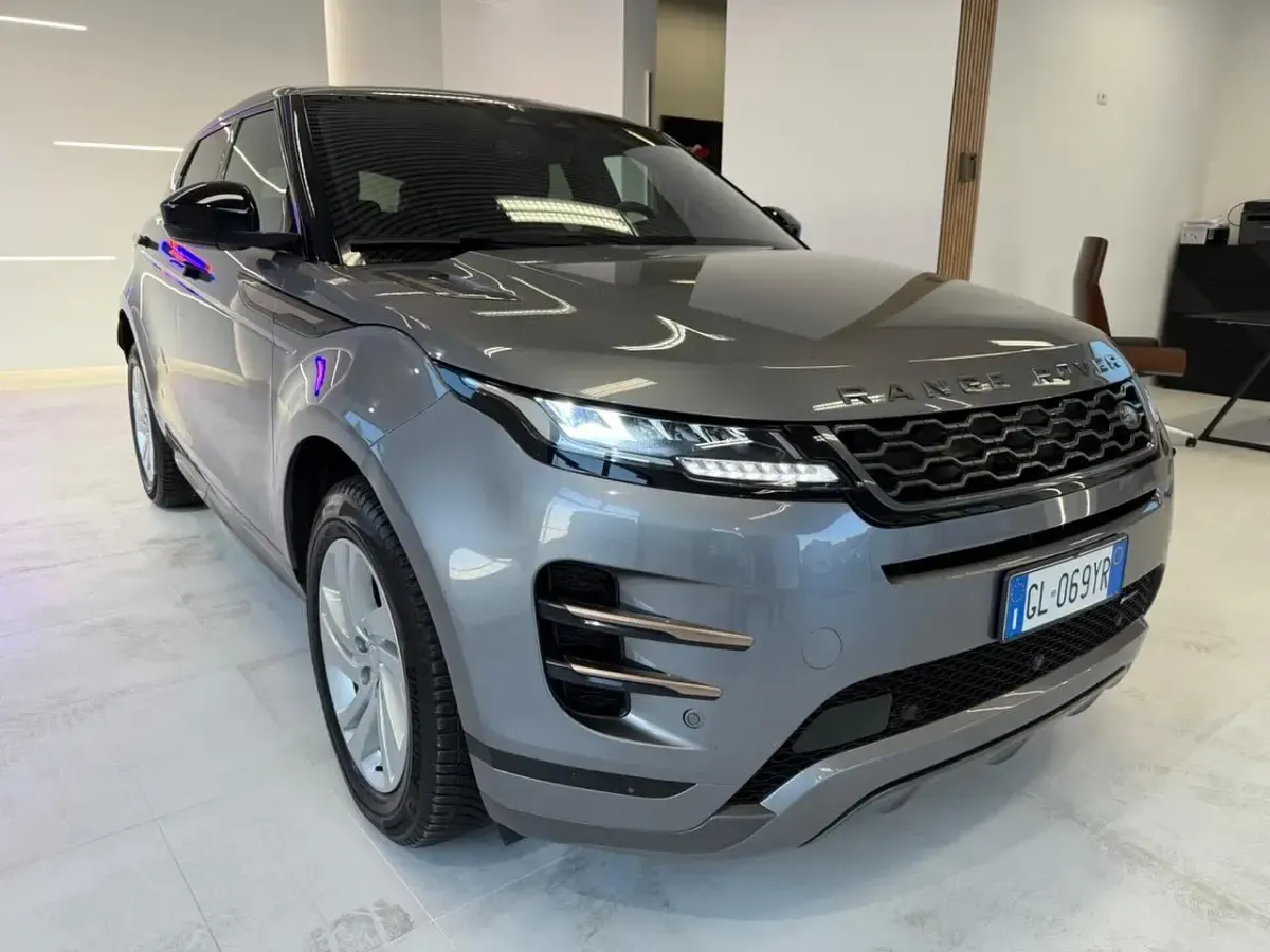 Begagnad Land Rover Range Rover evoque SE Dynamic 160 HK (117 kW) 2023 Grå SUV