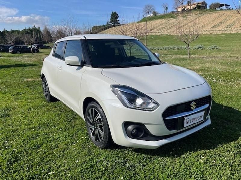 Usata Suzuki Swift 83 CV (61 kW) 2023 Bianco Utilitaria