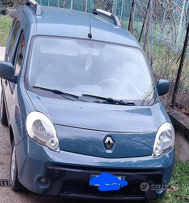 Usata Renault Kangoo 65 CV (47 kW) 2010 Blu Monovolume