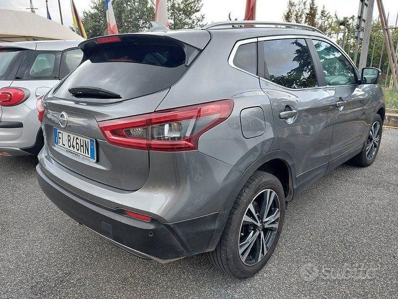 Usata Nissan Qashqai 110 CV (80 kW) 2017 Grigio SUV