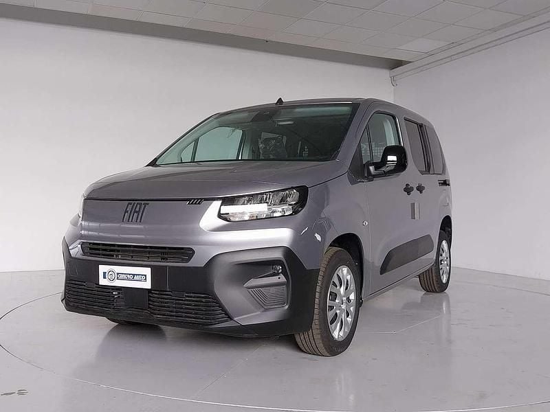 Nuova Fiat Doblò 101 CV (74 kW) 2025 Grigio chiaro met. Monovolume