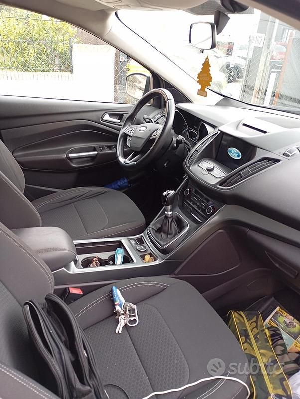 Usata Ford Kuga 120 CV (88 kW) 2019 SUV