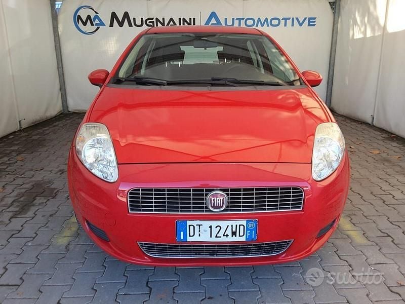 Usata Fiat Punto Active 77 CV (56 kW) 2009 Rosso Berlina