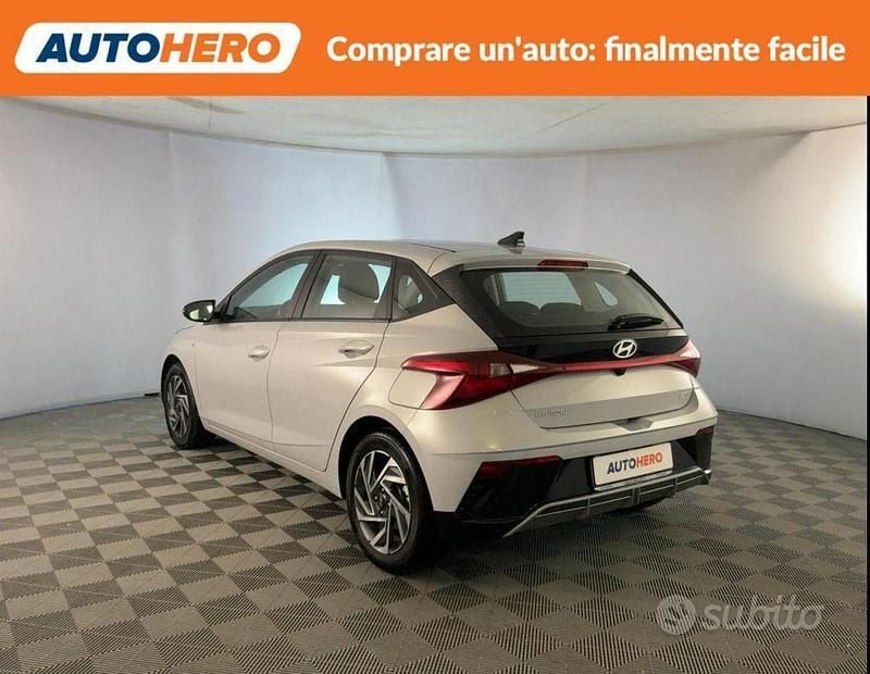 Usata Hyundai i20 101 CV (74 kW) 2024 Bianco Utilitaria