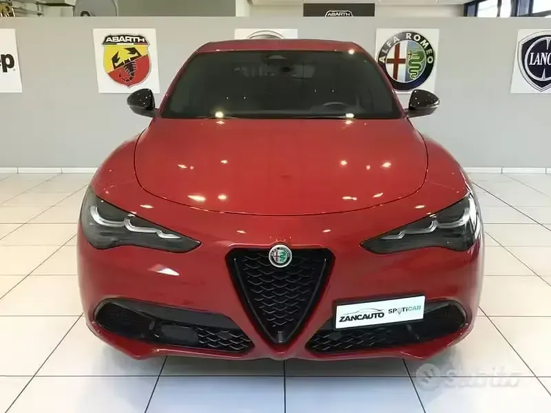 Usata Alfa Romeo Stelvio Sprint 210 CV (154 kW) 2024 Rosso SUV