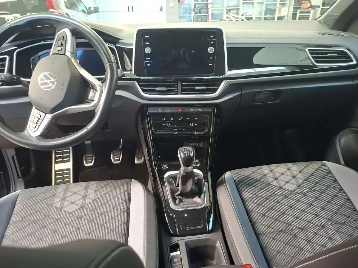 Usata VW T-Roc R-line 110 CV (80 kW) 2023 Other SUV