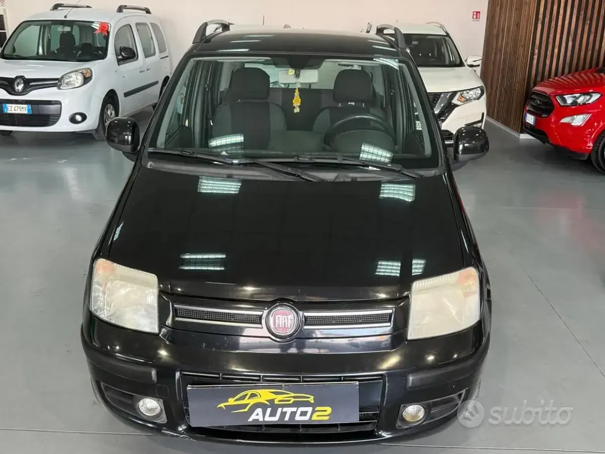 Usata Fiat Panda Active 60 CV (44 kW) 2010 Nero Utilitaria