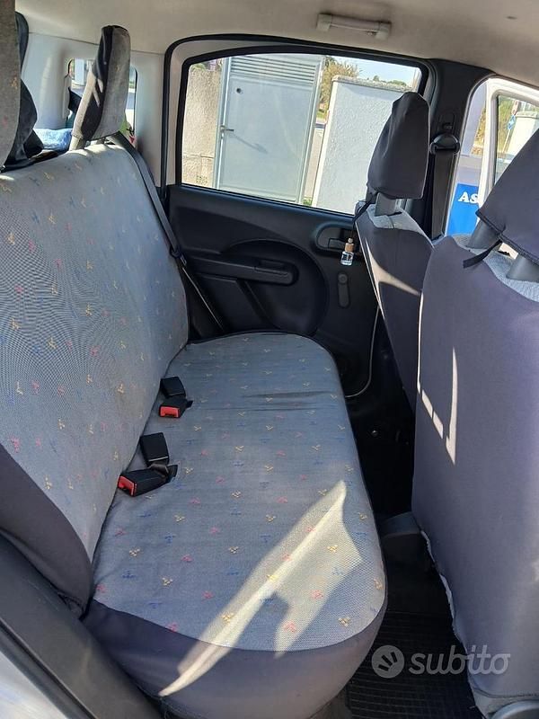 Usata Fiat Panda 50 CV (36 kW) 2006 Grigio Berlina