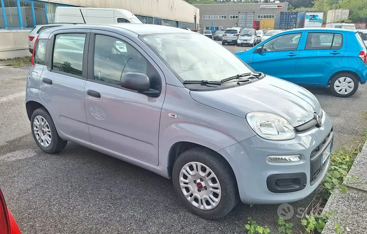 Usata Fiat Panda 69 CV (50 kW) 2020 Grigio Utilitaria
