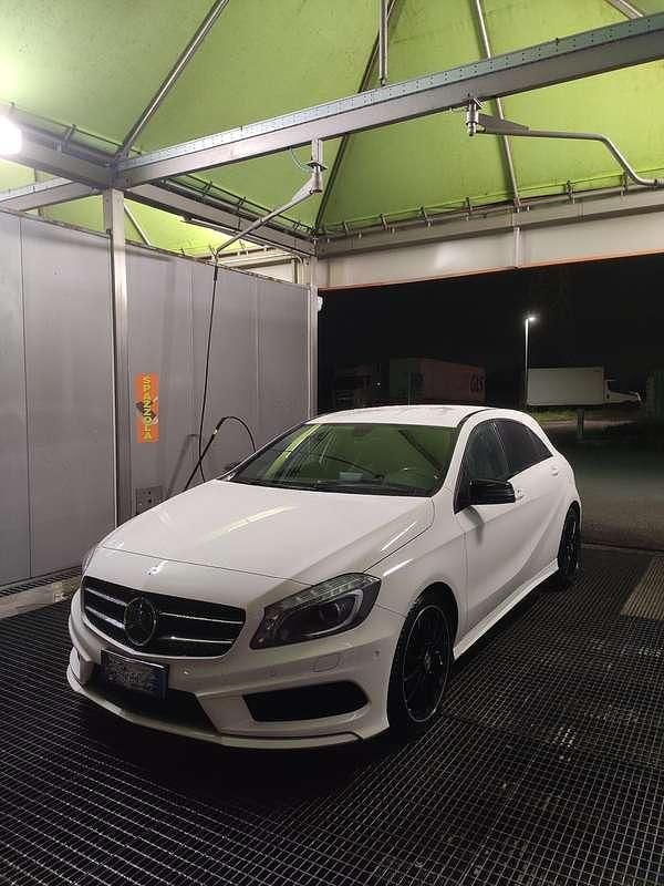 Usata Mercedes A200 Premium 136 CV (100 kW) 2015 Berlina