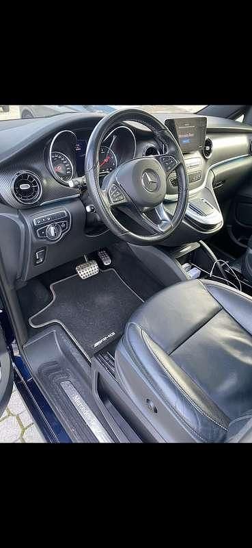 Usata Mercedes V250 Avantgarde 190 CV (139 kW) 2020 Blu/azzurro Monovolume