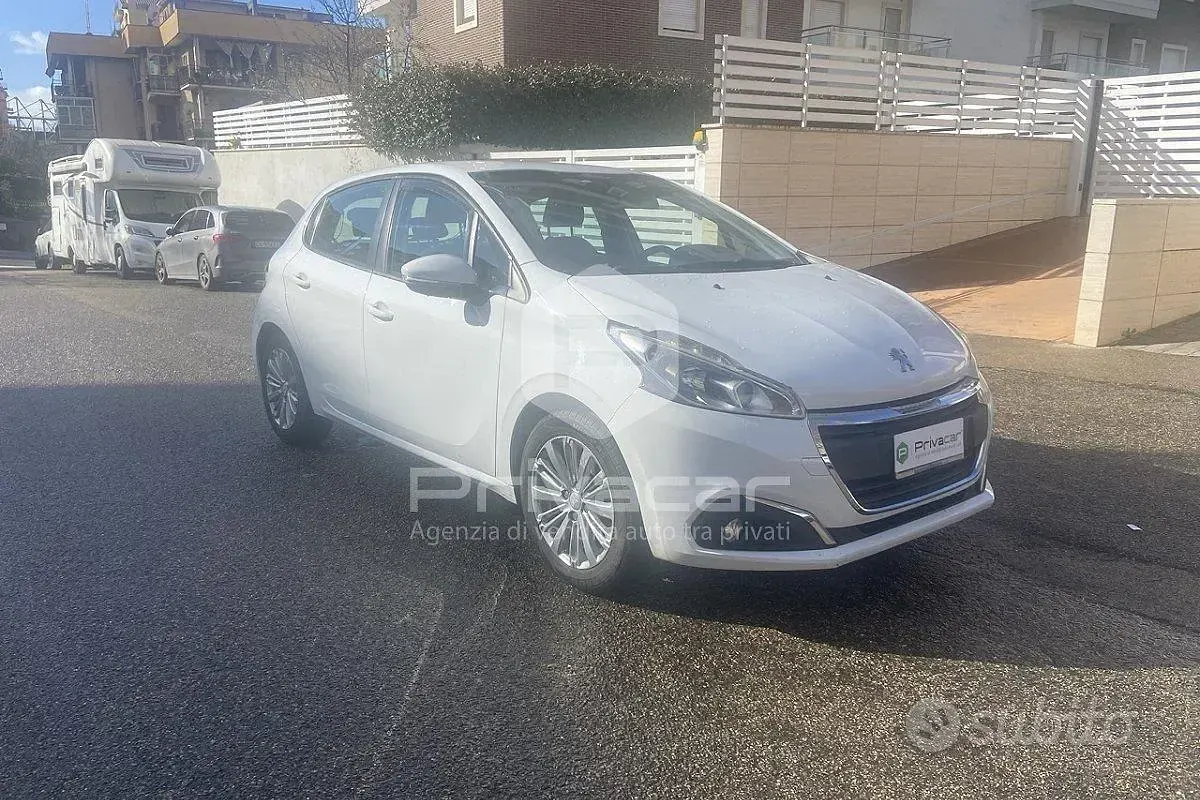 Usata Peugeot 208 Active 82 CV (60 kW) 2016 Grigio Utilitaria
