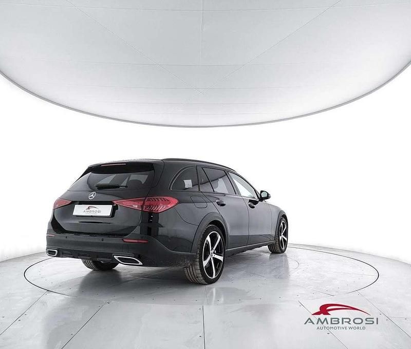 Usata Mercedes C220 Premium 200 CV (147 kW) 2022 Nero Station wagon