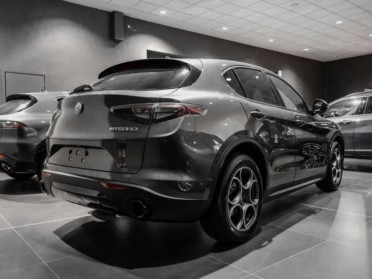 Nuova Alfa Romeo Stelvio Sprint 209 CV (153 kW) 2026 Grigio SUV