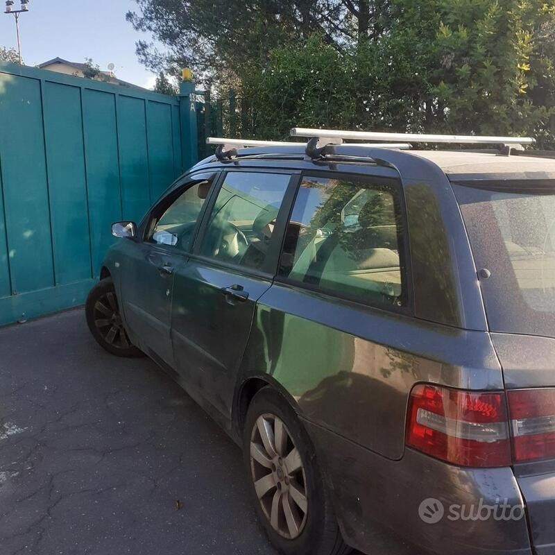 Usata Fiat Stilo 116 CV (85 kW) 2006 Grigio Station wagon