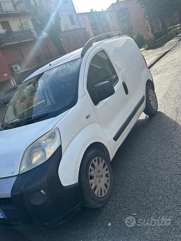 Bianco Usata 2008 Fiat Fiorino Monovolume | 3000 € - Immagine 1/4