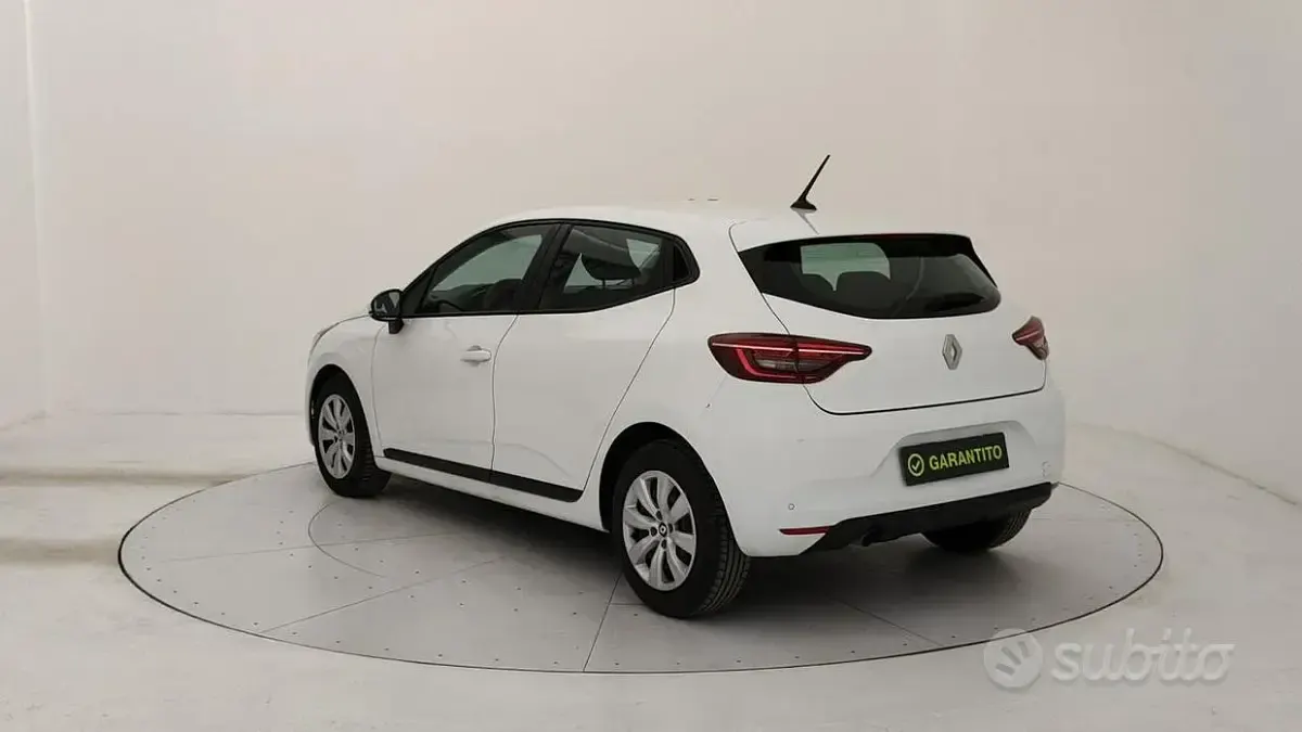 Occasion Renault Clio V Business 86 PK (63 kW) 2021 Wit Sedan