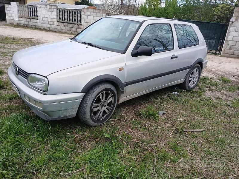 Usata VW Golf III 101 CV (74 kW) 1996 Grigio Berlina
