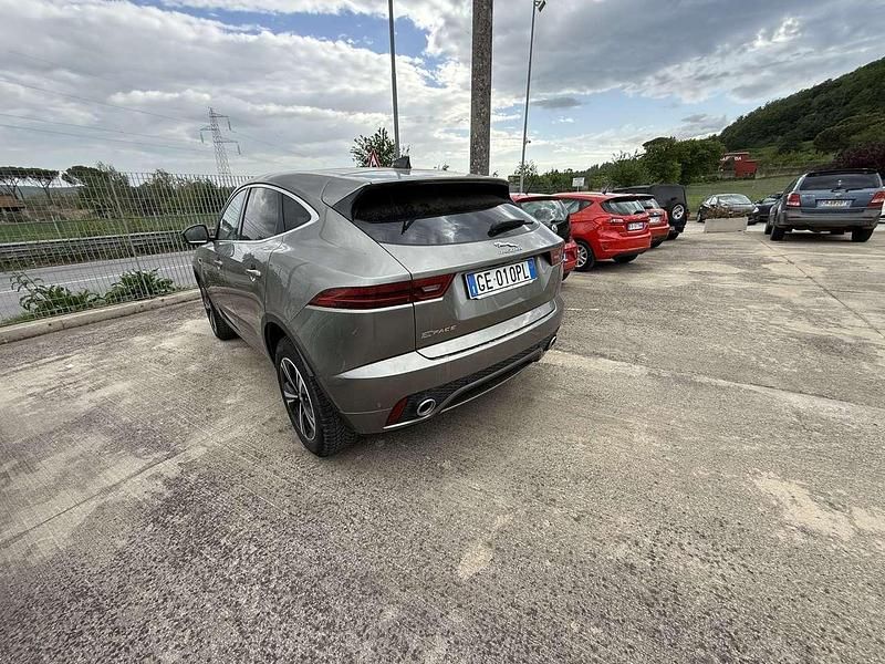 Usata Jaguar E-Pace R-Dynamic 200 CV (147 kW) 2021 Silicon silver SUV
